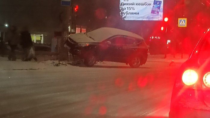 Пострадали и пешеходы и водители: за сутки Омске случилось больше 100 аварий