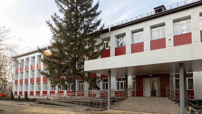 Омская школа № 14 открылась после глобальной реконструкции