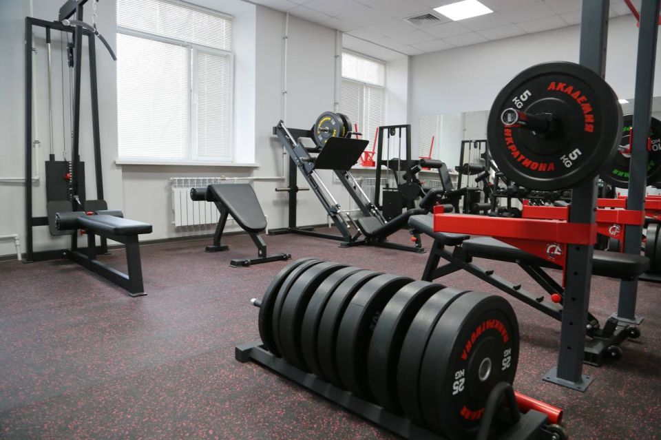 Сергей Шелест: Вместе с председателем совета директоров АО «ГК «Титан» Михаилом Александровичем Сутягинским — участником проекта «Меценатство» — побывали в «Академии панкратиона» в Ленинском округе Сергей Шелест: Вместе с председателем совета директоров АО «ГК «Титан» Михаилом Александровичем Сутягинским — участником проекта «Меценатство» — побывали в «Академии панкратиона» в Ленинском округе