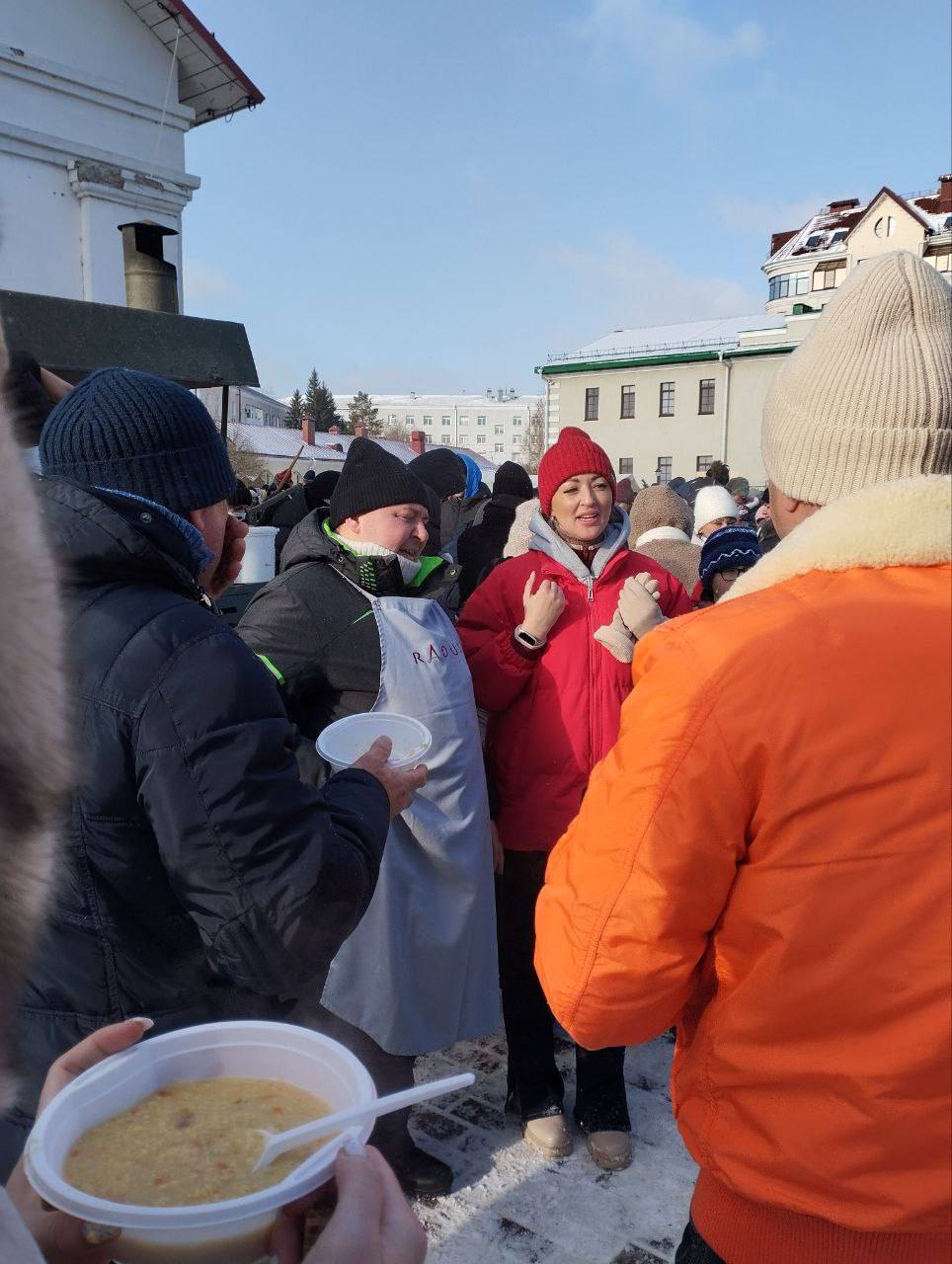 Полторы тысячи порций гостеприимства Полторы тысячи порций гостеприимства