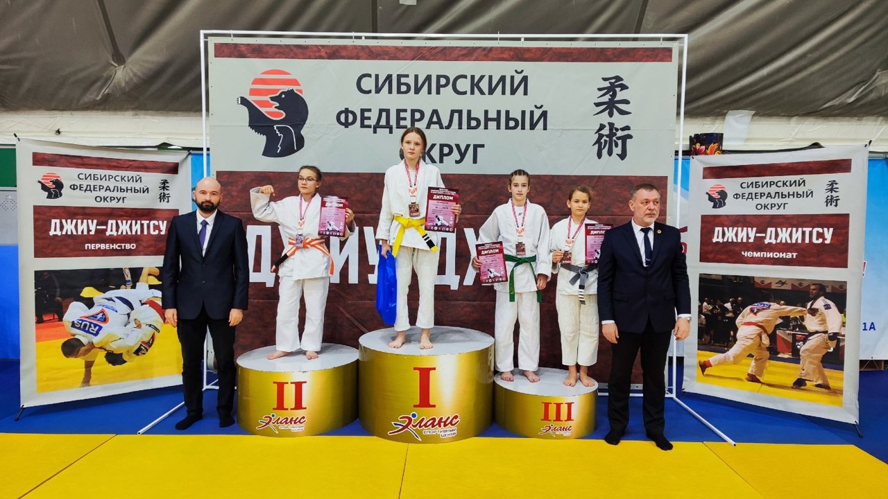 Омичи завоевали медали чемпионата и первенства Сибири по джиу-джитсу в Барнауле Омичи завоевали медали чемпионата и первенства Сибири по джиу-джитсу в Барнауле