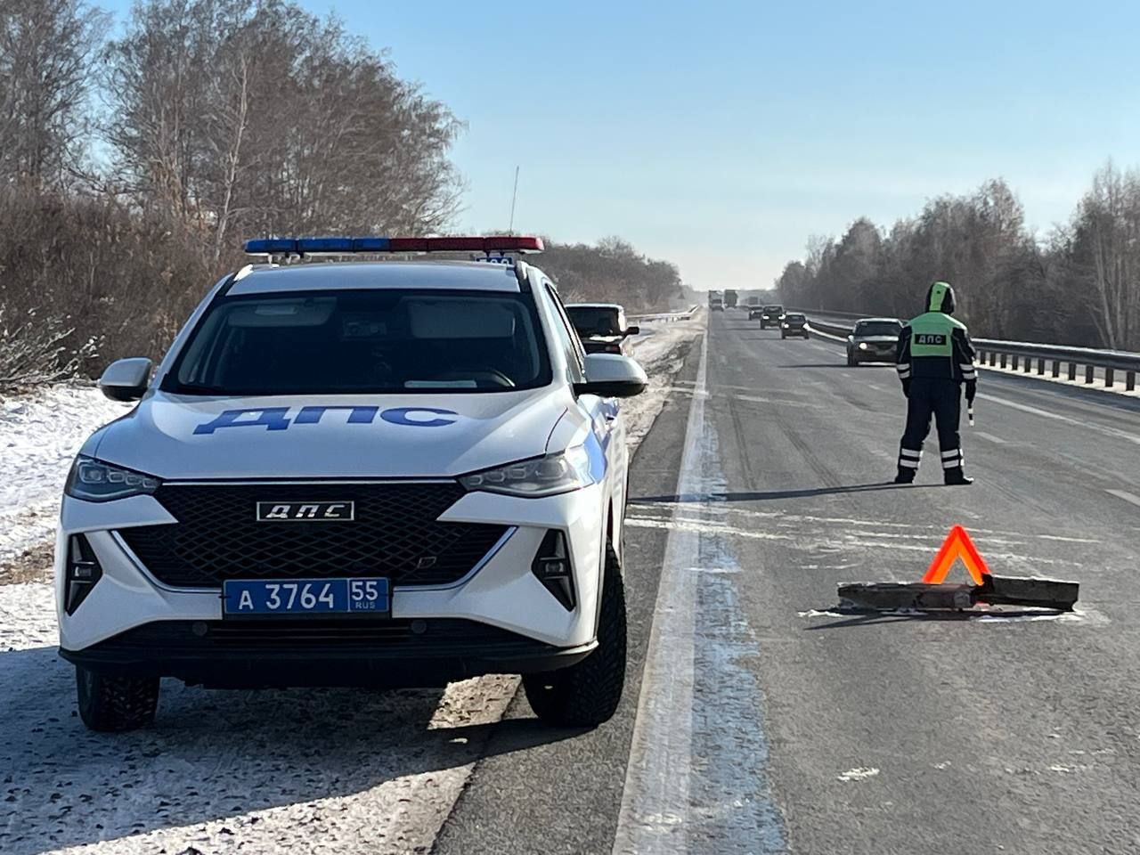 Сегодня в 10:20 часов в дежурную часть ОМВД России по Любинскому району поступило сообщение о ДТП на автодороге Тюмень-Омск Сегодня в 10:20 часов в дежурную часть ОМВД России по Любинскому району поступило сообщение о ДТП на автодороге Тюмень-Омск