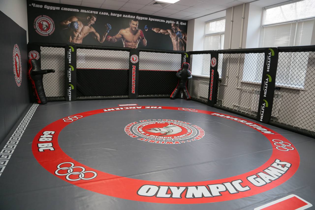 Сергей Шелест: Вместе с председателем совета директоров АО «ГК «Титан» Михаилом Александровичем Сутягинским — участником проекта «Меценатство» — побывали в «Академии панкратиона» в Ленинском округе Сергей Шелест: Вместе с председателем совета директоров АО «ГК «Титан» Михаилом Александровичем Сутягинским — участником проекта «Меценатство» — побывали в «Академии панкратиона» в Ленинском округе