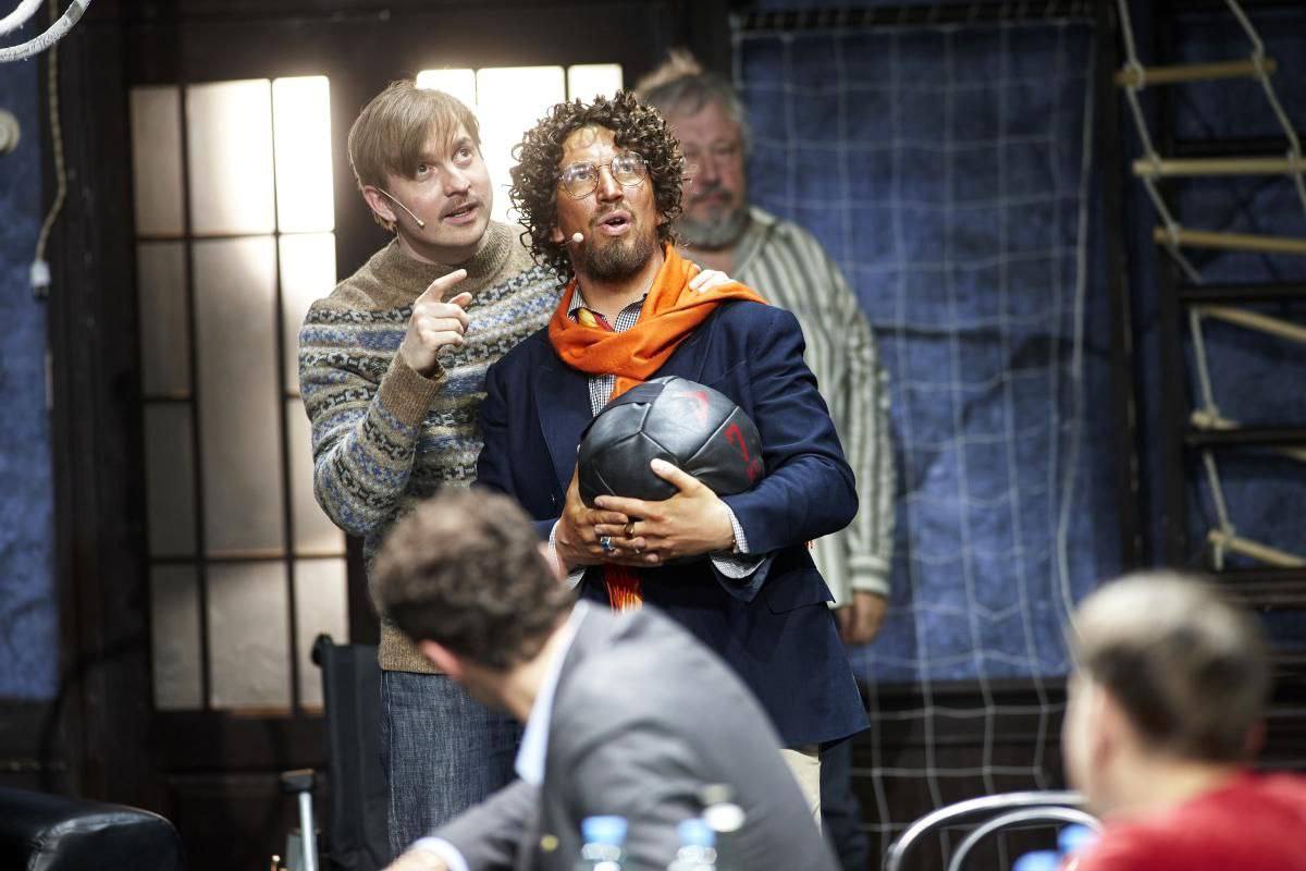 В Омске пройдут «Большие гастроли» «Мастерской «12» Никиты Михалкова» В Омске пройдут «Большие гастроли» «Мастерской «12» Никиты Михалкова»