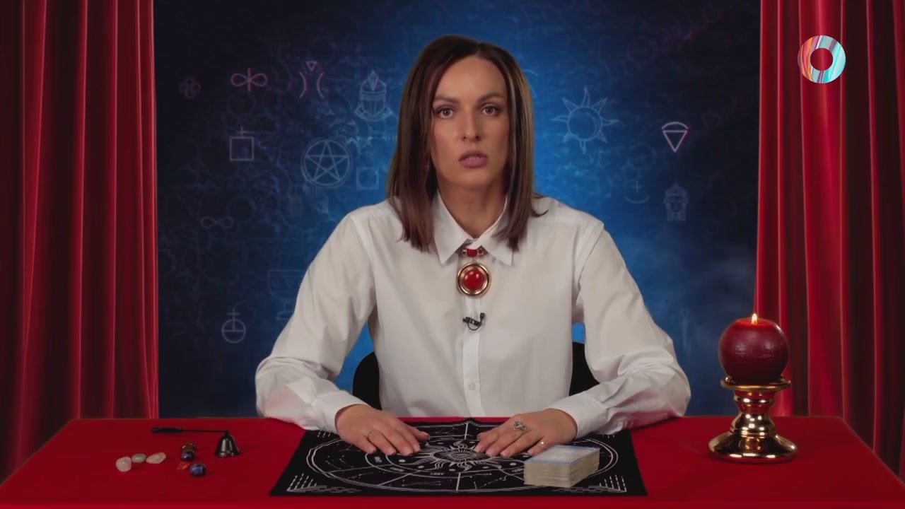 Новый карточный расклад таро на 6 ноября смотрите в передаче «Пока не запретили» на телеканале Омск ТВ и в наших социальных сетях