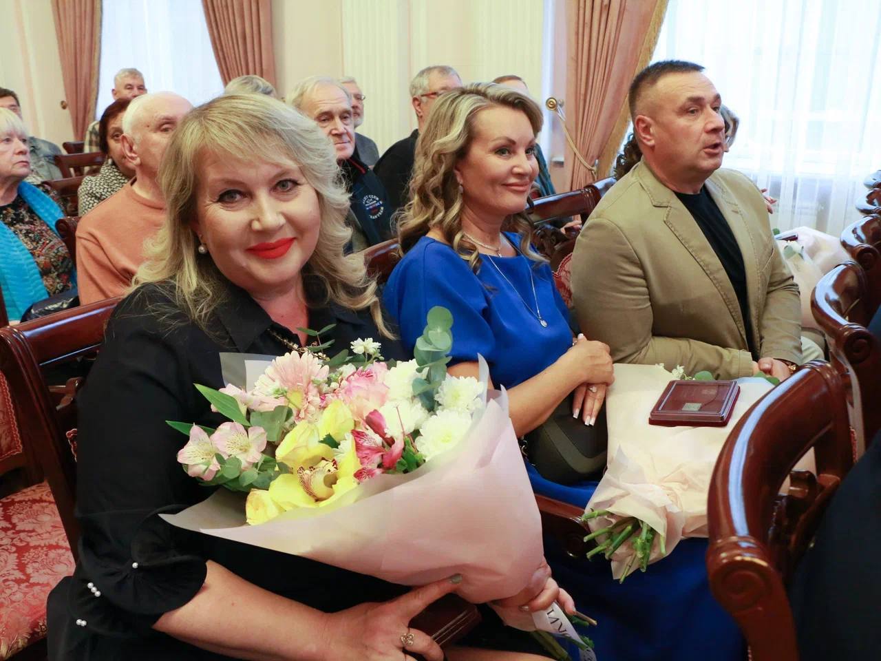 Виталий Хоценко: Поздравили коллектив ГТРК «Иртыш» с 70-летием