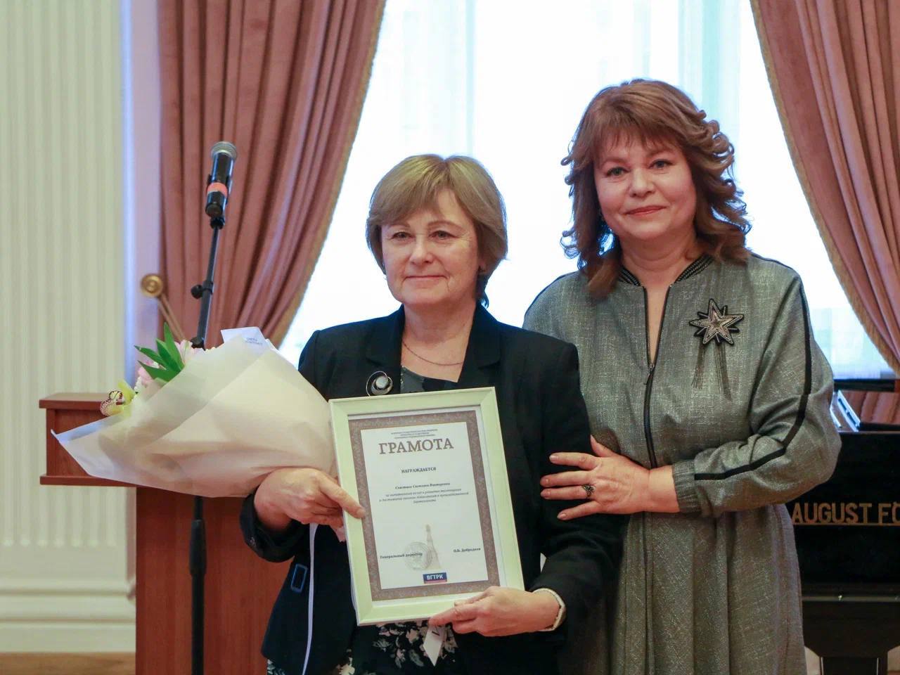 Виталий Хоценко: Поздравили коллектив ГТРК «Иртыш» с 70-летием Виталий Хоценко: Поздравили коллектив ГТРК «Иртыш» с 70-летием