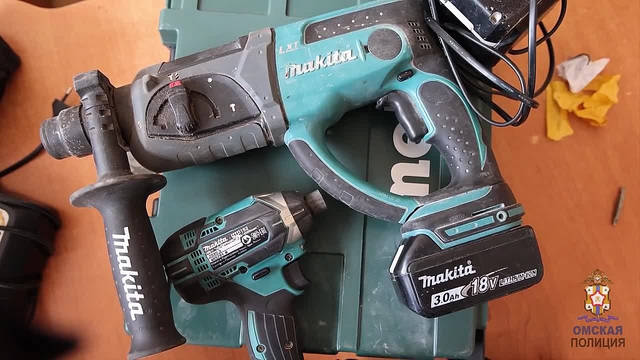 В омскую полицию обратился житель Кировского округа и сообщил о краже из его квартиры строительных инструментов