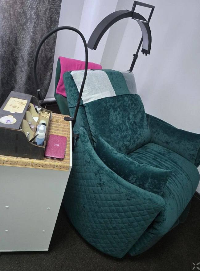 Жена участника СВО заключила социальный контракт на открытие своего дела в сфере красоты Жена участника СВО заключила социальный контракт на открытие своего дела в сфере красоты