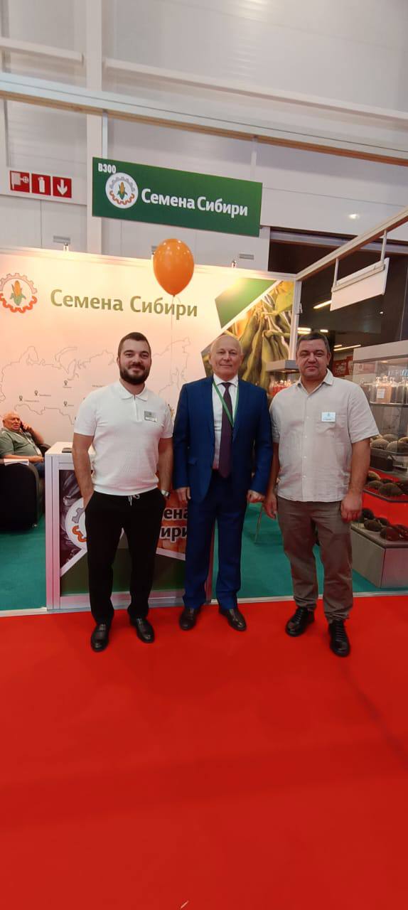 С делегацией Омской области работаю на Сибирском агропродовольственном форуме в Новосибирске С делегацией Омской области работаю на Сибирском агропродовольственном форуме в Новосибирске