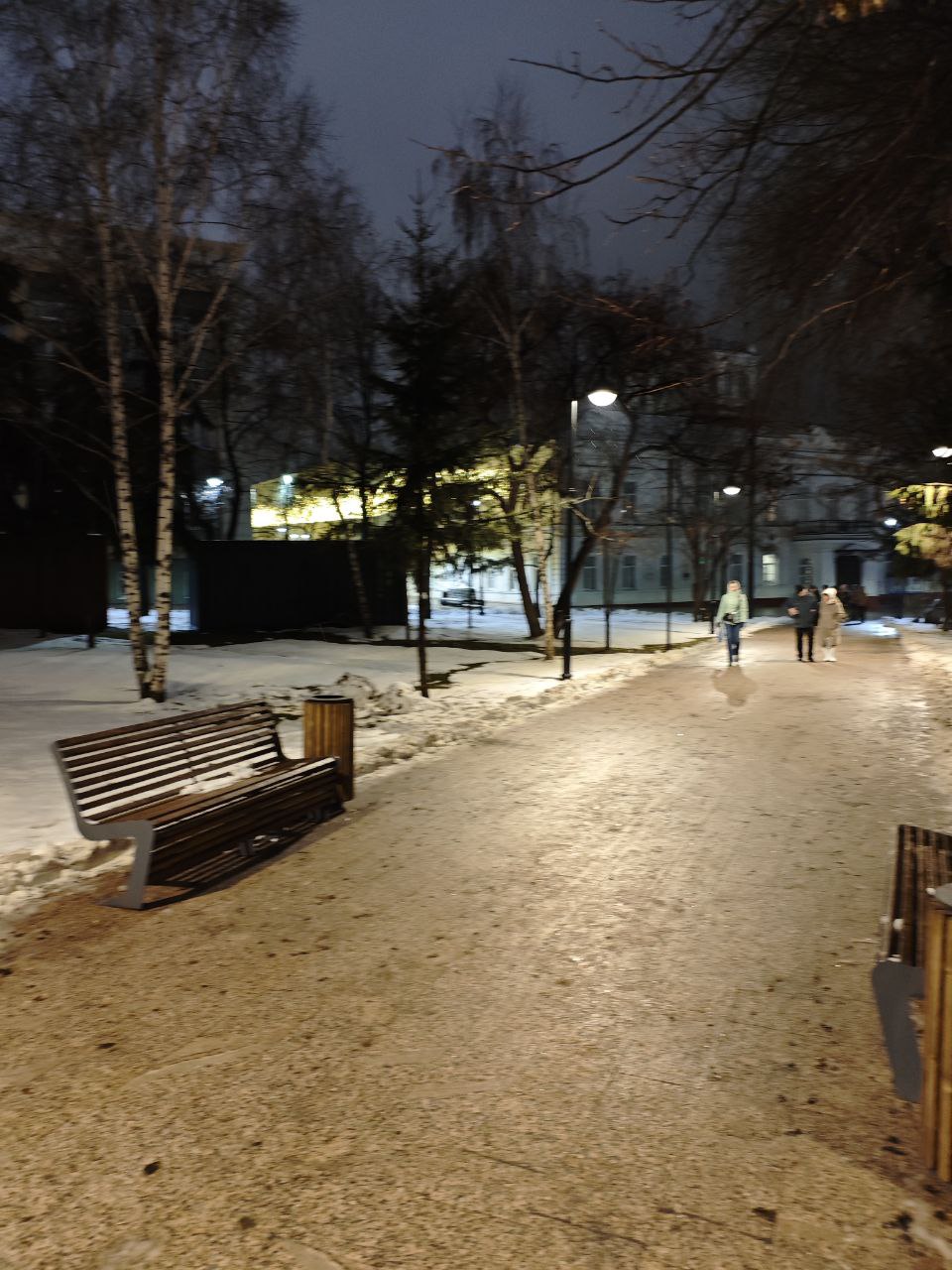 Сквер им. Борцов Революции в этом году заметно преобразился благодаря нацпроекту Сквер им. Борцов Революции в этом году заметно преобразился благодаря нацпроекту