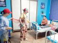 Клоуны посетили пациентов Омской детской больницы