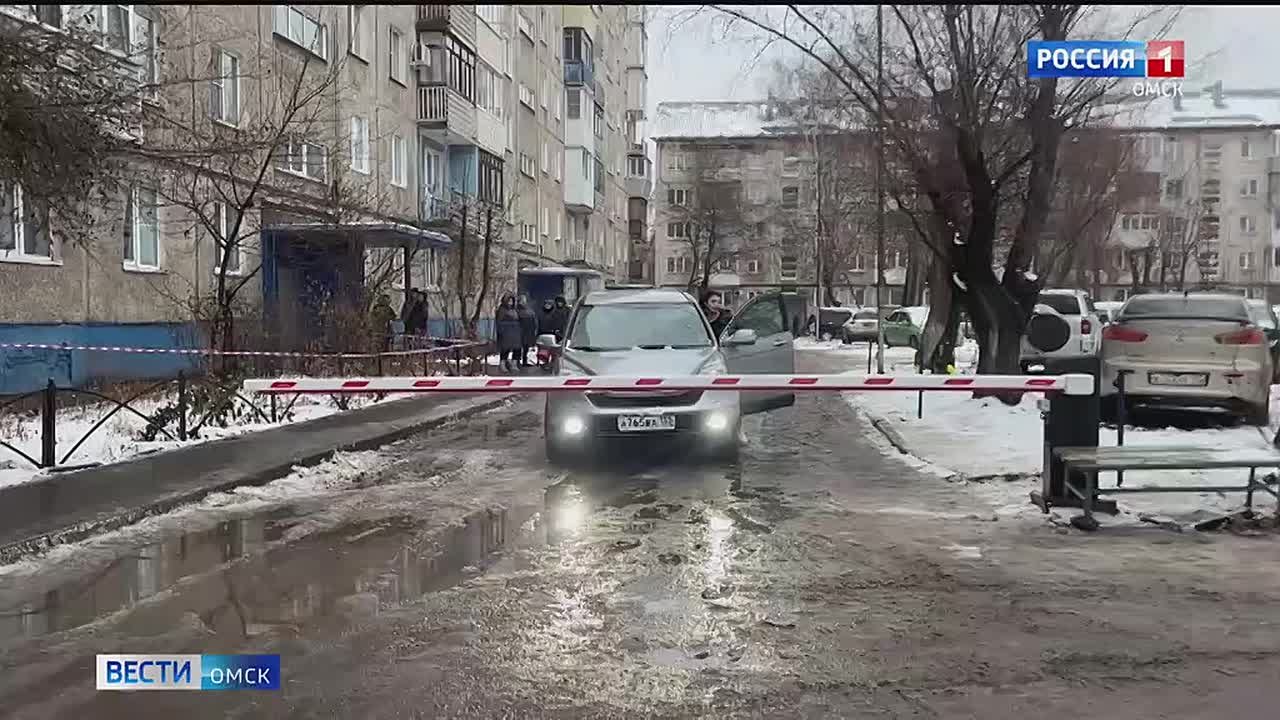 В Омске дорожный скандал разразился в жилых дворах на улице Бородина