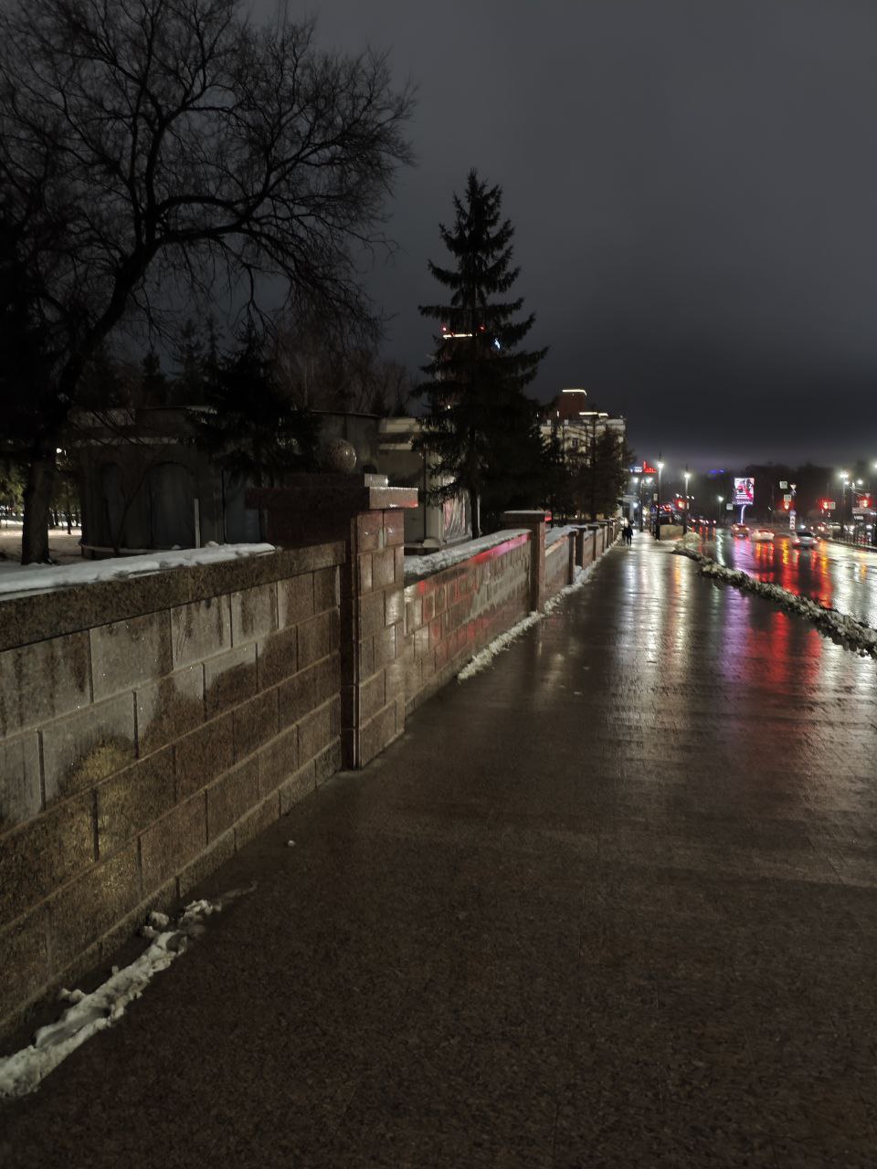 Сквер им. Борцов Революции в этом году заметно преобразился благодаря нацпроекту Сквер им. Борцов Революции в этом году заметно преобразился благодаря нацпроекту