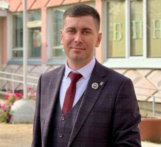 Учителя из Омской области номинированы на Всероссийскую народную премию «Голос героев»