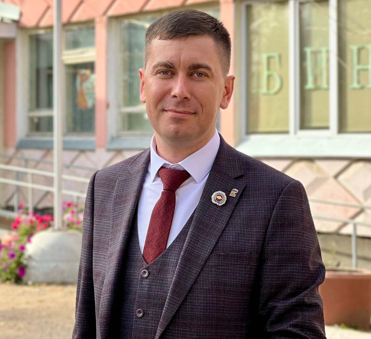 Учителя из Омской области номинированы на Всероссийскую народную премию «Голос героев»