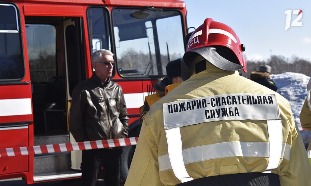 В Омской области устанавливают пожарные извещатели в семьях с детьми