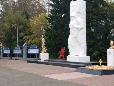 Виталий Хоценко поблагодарил омичей за активность в выдвижении инициатив на 2026 год