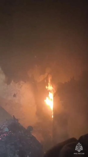 #пожарызасутки. 7 ноября в 01:19 В Омске на улице Маргелова горела квартира в пятиэтажном доме