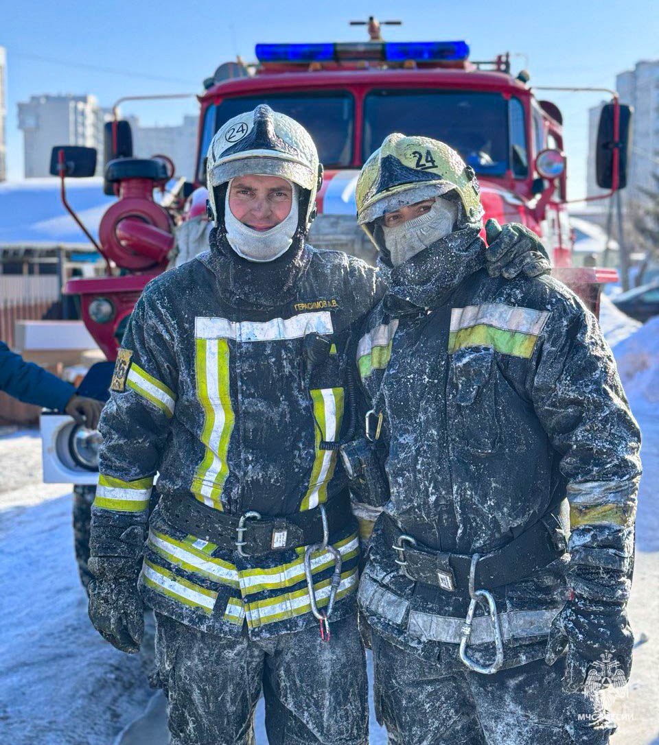 Крепче сибирских морозов. 8 ноября – День Сибири – повод вспомнить о величии сибирского края, а также о тех, кто обеспечивает его безопасность и благополучие Крепче сибирских морозов. 8 ноября – День Сибири – повод вспомнить о величии сибирского края, а также о тех, кто обеспечивает его безопасность и благополучие