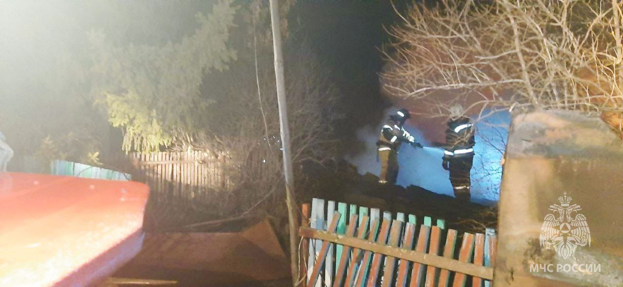 Один человек погиб во время пожара в Омской области Один человек погиб во время пожара в Омской области