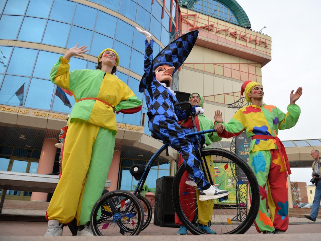 По итогам первой заявочной кампании Президентского фонда культурных инициатив на 2026 год, когда Омск будет носить почётное звание "Культурной столицы", наш регион вошел в 10-ку по количеству поддержанных проектов По итогам первой заявочной кампании Президентского фонда культурных инициатив на 2026 год, когда Омск будет носить почётное звание "Культурной столицы", наш регион вошел в 10-ку по количеству поддержанных проектов