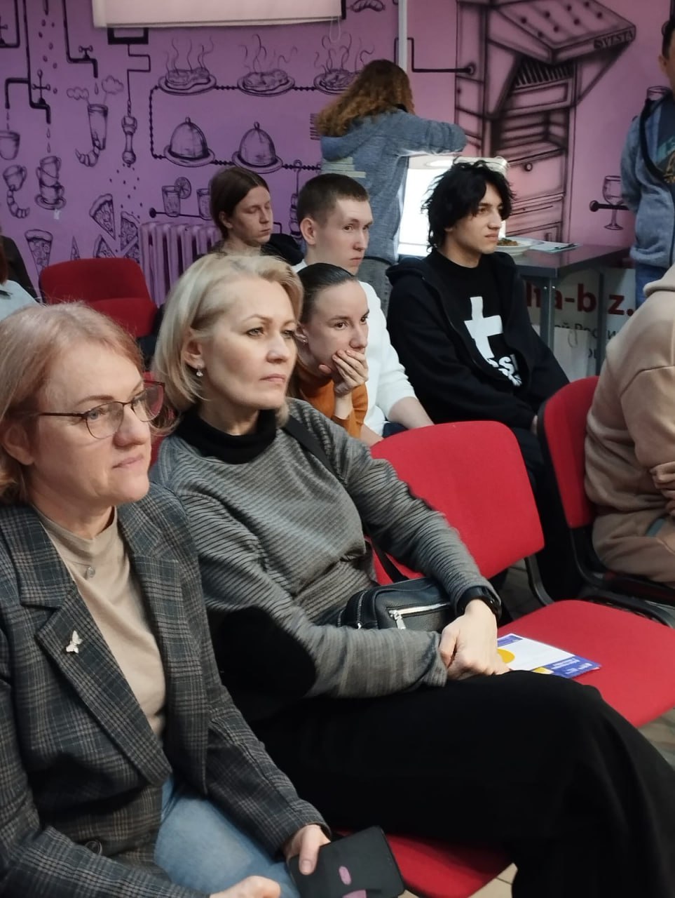 В Омске прошел гастрономический мастер-класс «Русский вкус – наше все!» в рамках Всероссийского фестиваля русской кухни В Омске прошел гастрономический мастер-класс «Русский вкус – наше все!» в рамках Всероссийского фестиваля русской кухни