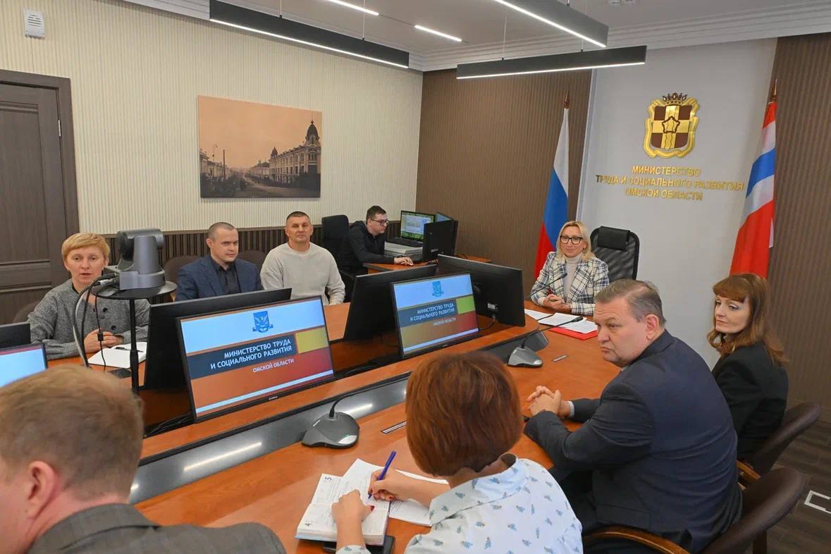 В Минтруде стартовал первый день стажировки финалистов регионального кадрового проекта «ПРОдвижение ГЕРОЕВ» В Минтруде стартовал первый день стажировки финалистов регионального кадрового проекта «ПРОдвижение ГЕРОЕВ»