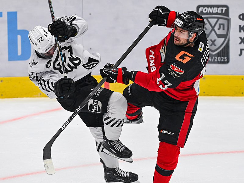 Сегодня «Авангард» сыграет 100-й матч с челябинским «Трактором»