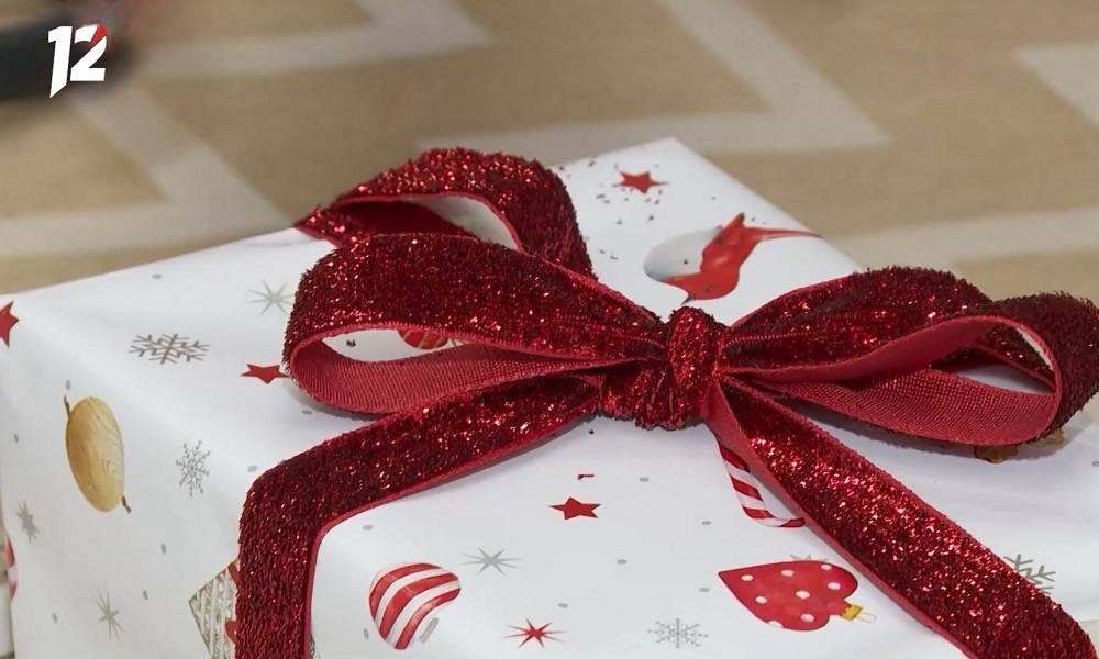 На популярном сайте объявлений омичам «продают» Новый год в кругу семьи