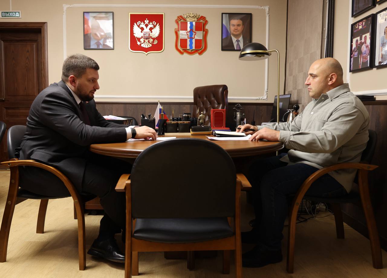 По инициативе губернатора Виталия Павловича Хоценко в Омской области реализуется региональная программа «ПРОдвижение ГЕРОЕВ» По инициативе губернатора Виталия Павловича Хоценко в Омской области реализуется региональная программа «ПРОдвижение ГЕРОЕВ»