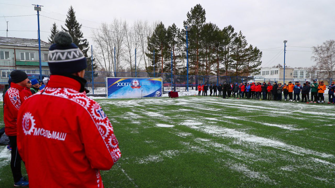 В Омске стартовал 34-й турнир по мини-футболу памяти Александра Веретено В Омске стартовал 34-й турнир по мини-футболу памяти Александра Веретено