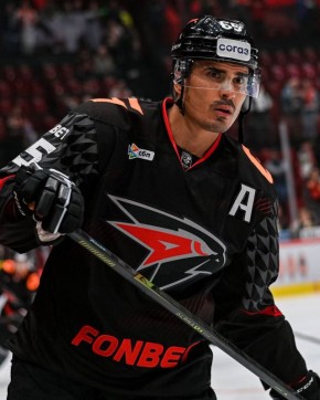 Нападающий Наиль Якупов после травмы наконец-то выйдет на лед