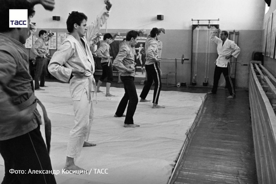 #архив_ТАСС_Сибирь. 16 ноября отмечается День самбо