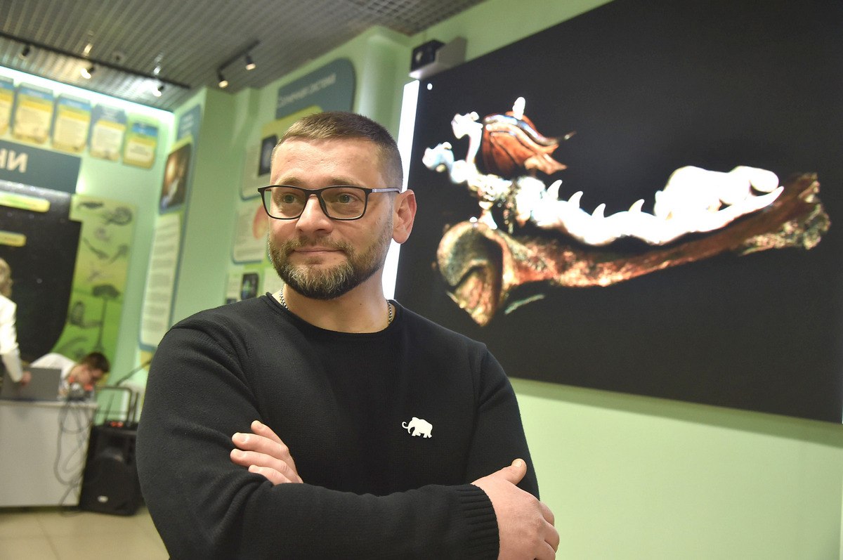 В Краеведческом музее омичей встречают 25 мамонтов и марсианин В Краеведческом музее омичей встречают 25 мамонтов и марсианин