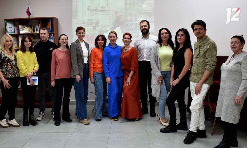 Литературный семинар «ПарОм» собрал в Омске начинающих поэтов и прозаиков из разных концов России Литературный семинар «ПарОм» собрал в Омске начинающих поэтов и прозаиков из разных концов России