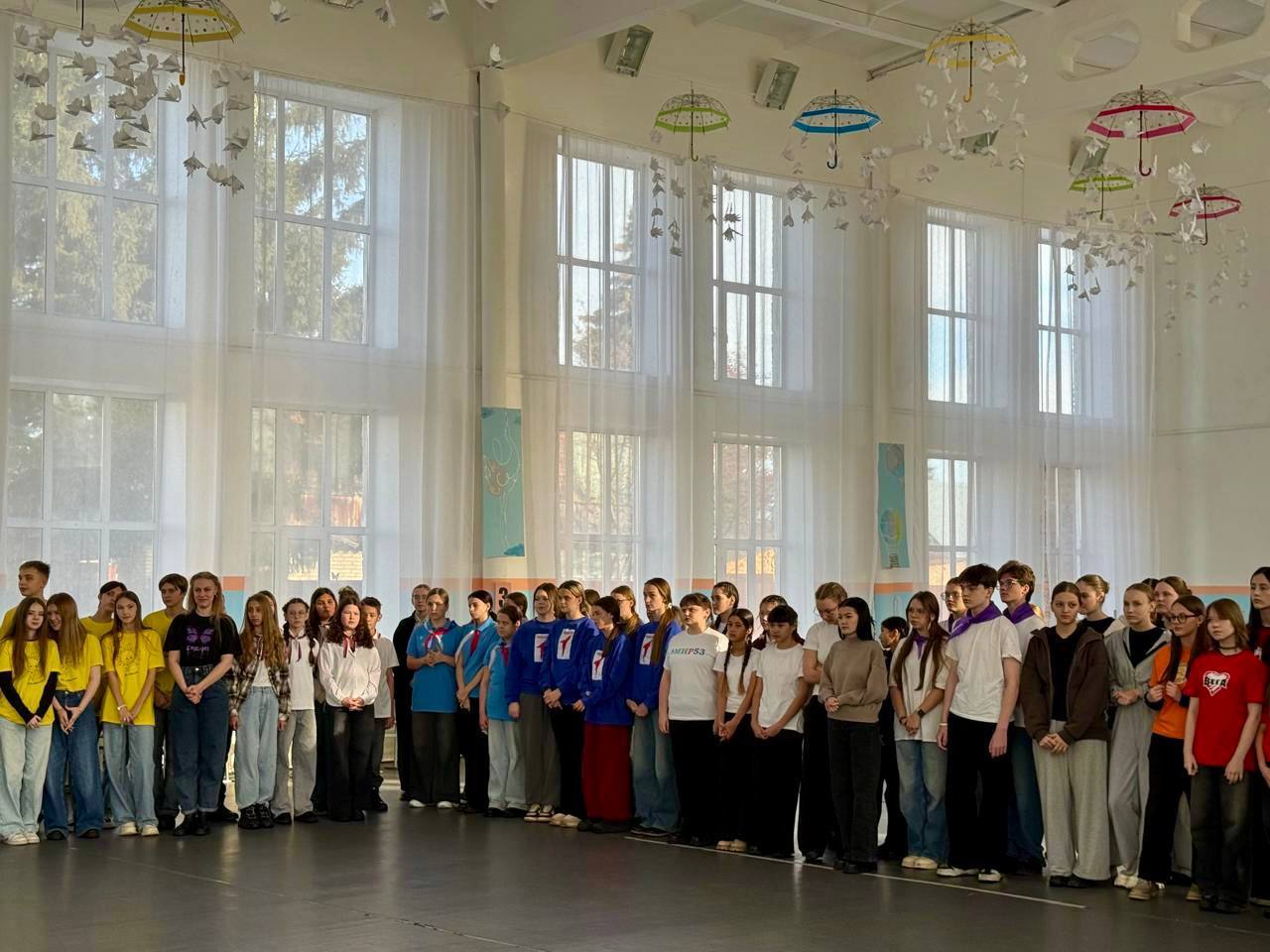 Юные омичи приняли участие в молодёжном слёте «Мост дружбы» Юные омичи приняли участие в молодёжном слёте «Мост дружбы»