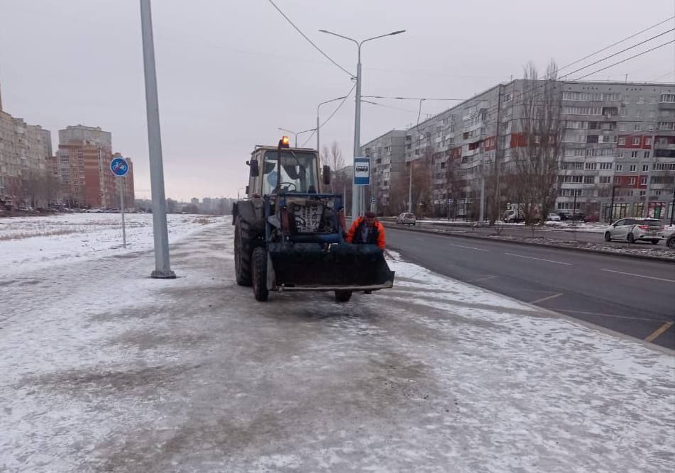 Омские дорожники трудятся в усиленном режиме