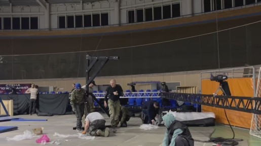 В Омском велотреке полным ходом идет подготовка площадки к предстоящему Кубку мужества