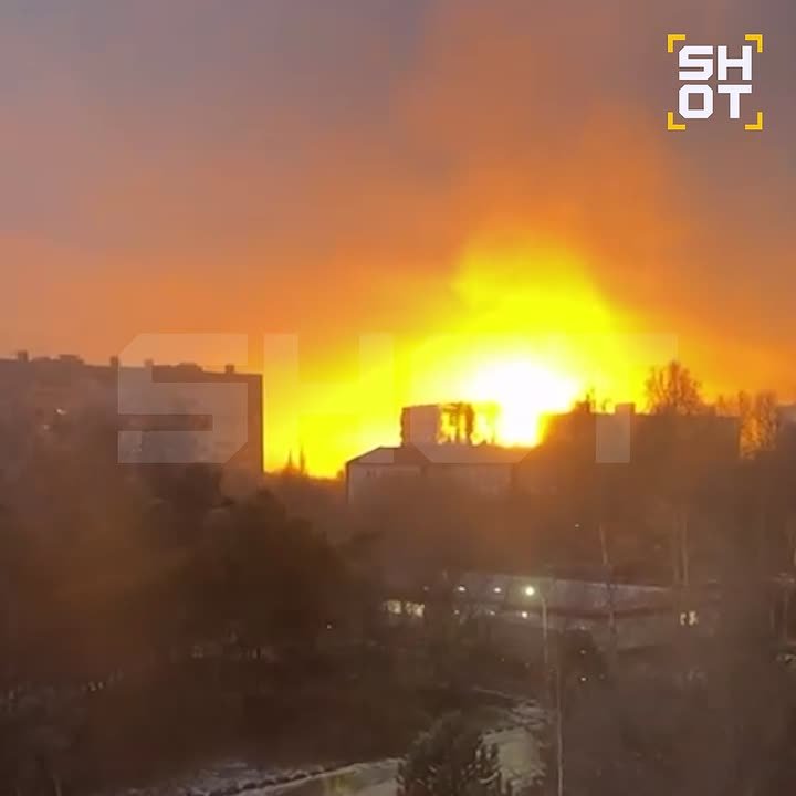 Мощный взрыв и пожар в пригороде Омска