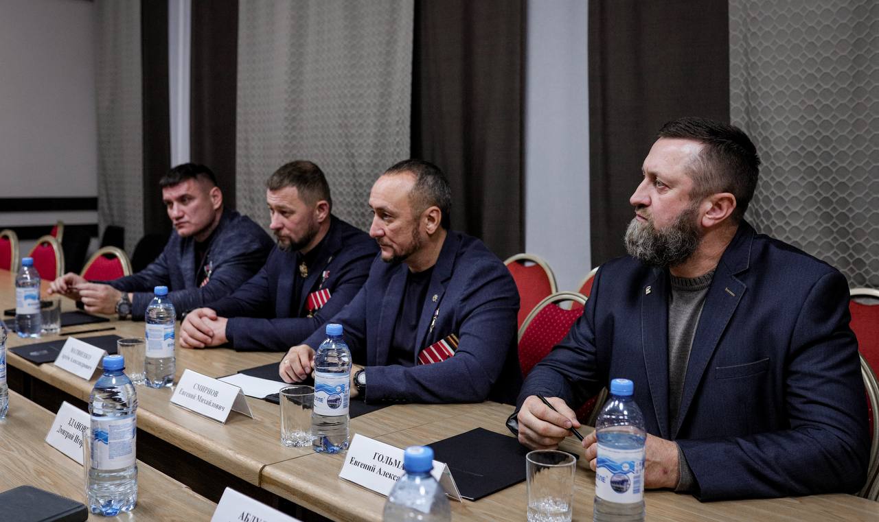 Сильная встреча накануне «Кубка Мужества» Сильная встреча накануне «Кубка Мужества»