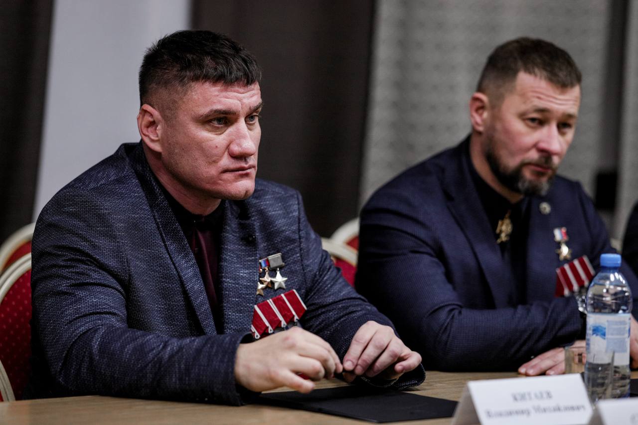 Сильная встреча накануне «Кубка Мужества» Сильная встреча накануне «Кубка Мужества»