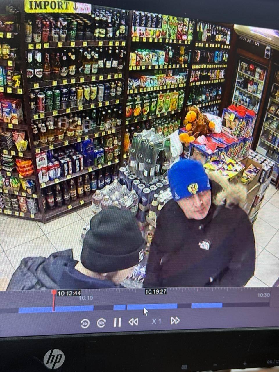 «Космический грабёж»: в Омске ищут любителя золотых цепочек «Космический грабёж»: в Омске ищут любителя золотых цепочек