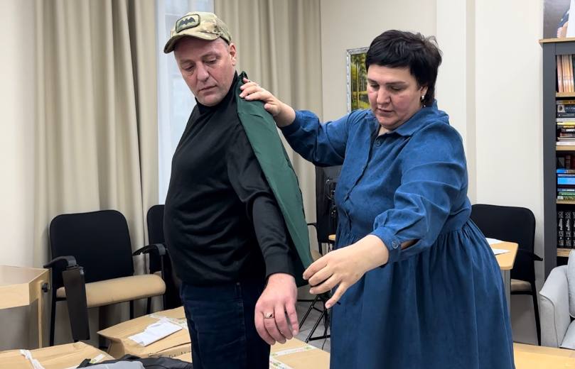 В Омск поставили первые комплекты адаптивной одежды для ветеранов СВО В Омск поставили первые комплекты адаптивной одежды для ветеранов СВО