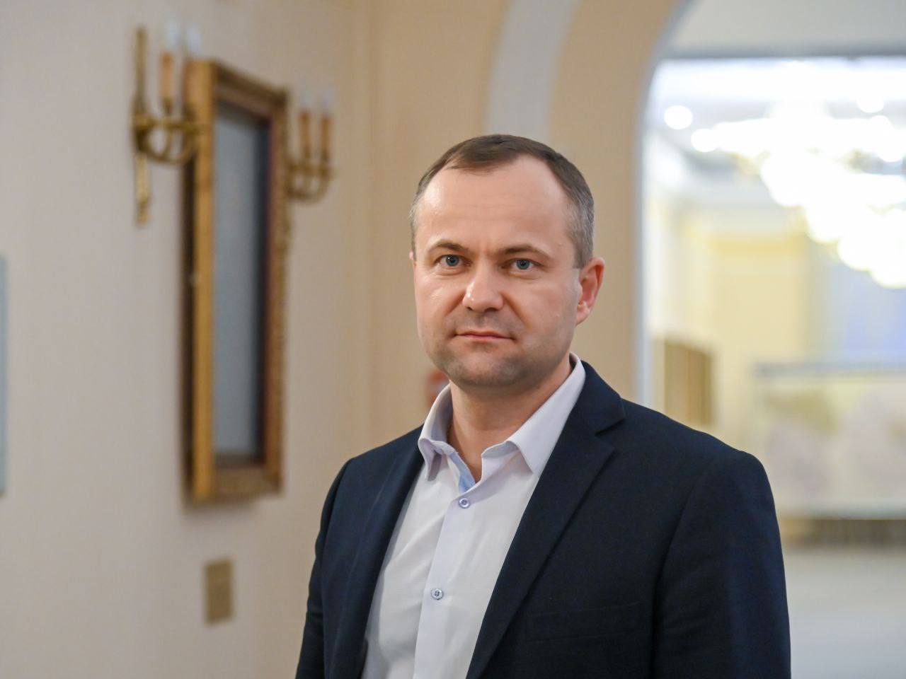 Виталий Хоценко: В рамках программы наставничества нашего проекта «ПРОдвижение ГЕРОЕВ» работаю с участником СВО, полковником Анатолием Александровичем Чирковым, который начал свою стажировку в органах власти Омской области