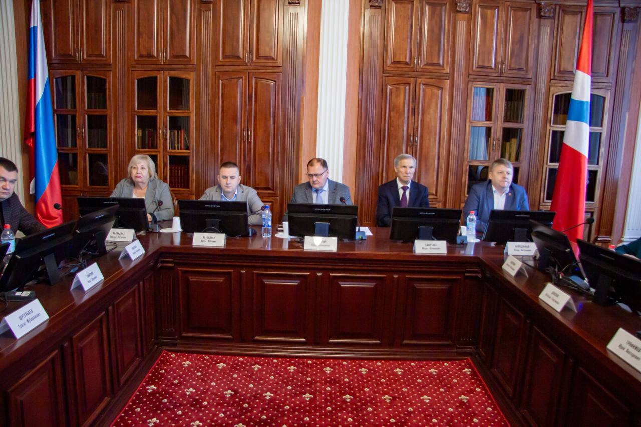 Финалист программы «ПРОдвижение ГЕРОЕВ» принял участие в заседании омского парламента Финалист программы «ПРОдвижение ГЕРОЕВ» принял участие в заседании омского парламента