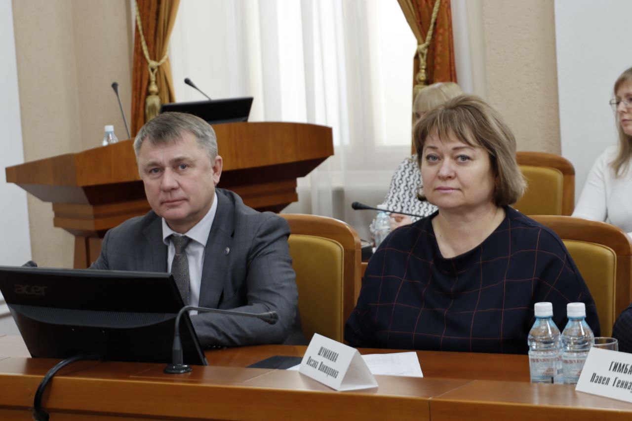 В Омске прошло первое заседание Совета молодых ученых при Правительстве Омской области В Омске прошло первое заседание Совета молодых ученых при Правительстве Омской области