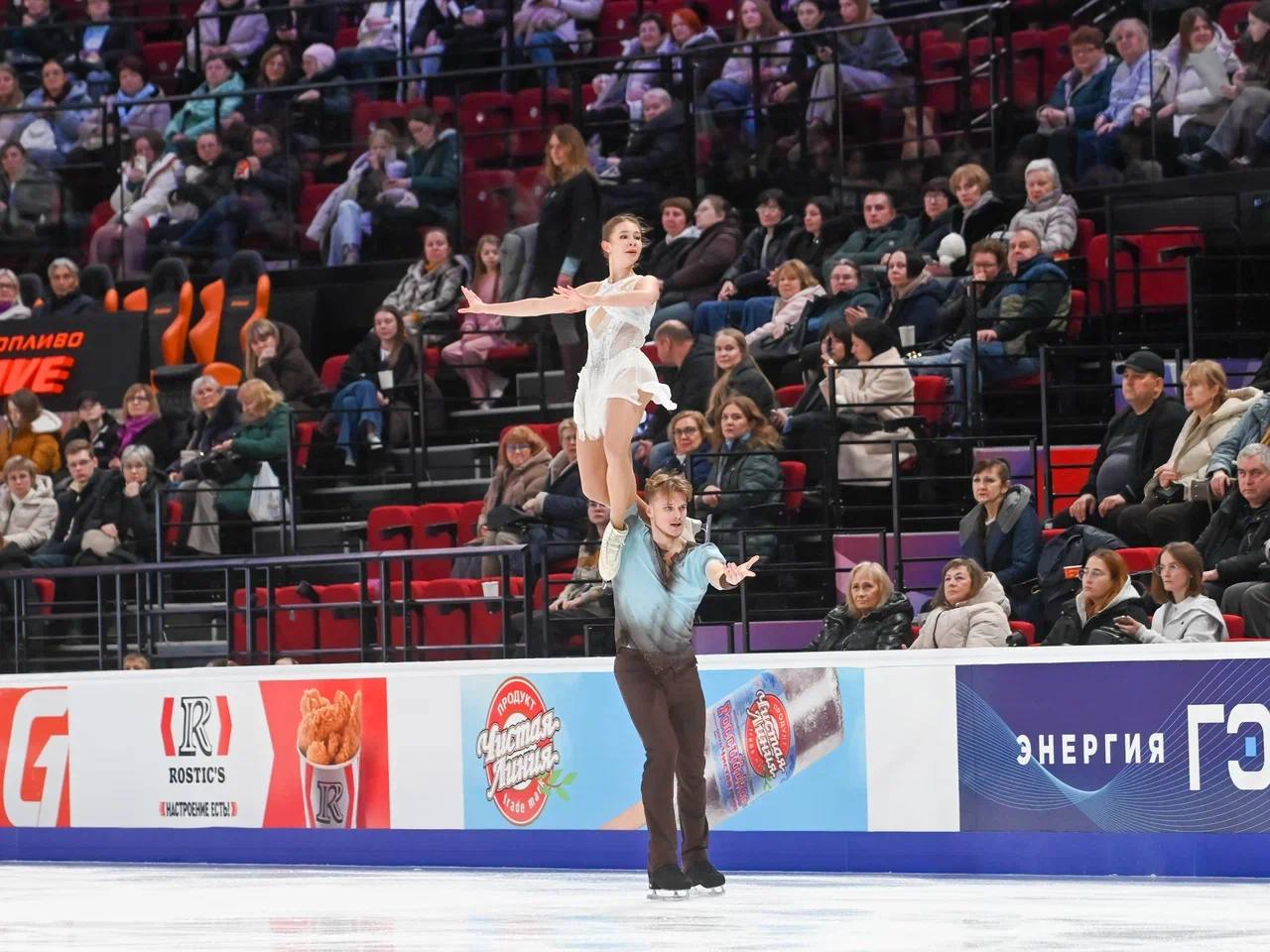 В Омске феерично завершился этап Гран-при по фигурному катанию В Омске феерично завершился этап Гран-при по фигурному катанию