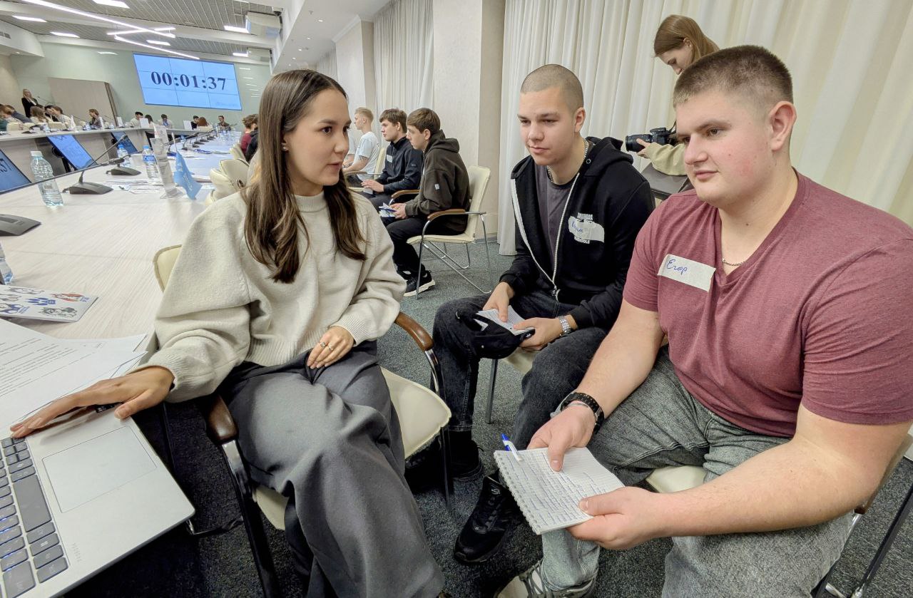 Более 800 молодых специалистов региона получили возможность профессионального роста с помощью «Трамплина» Более 800 молодых специалистов региона получили возможность профессионального роста с помощью «Трамплина»