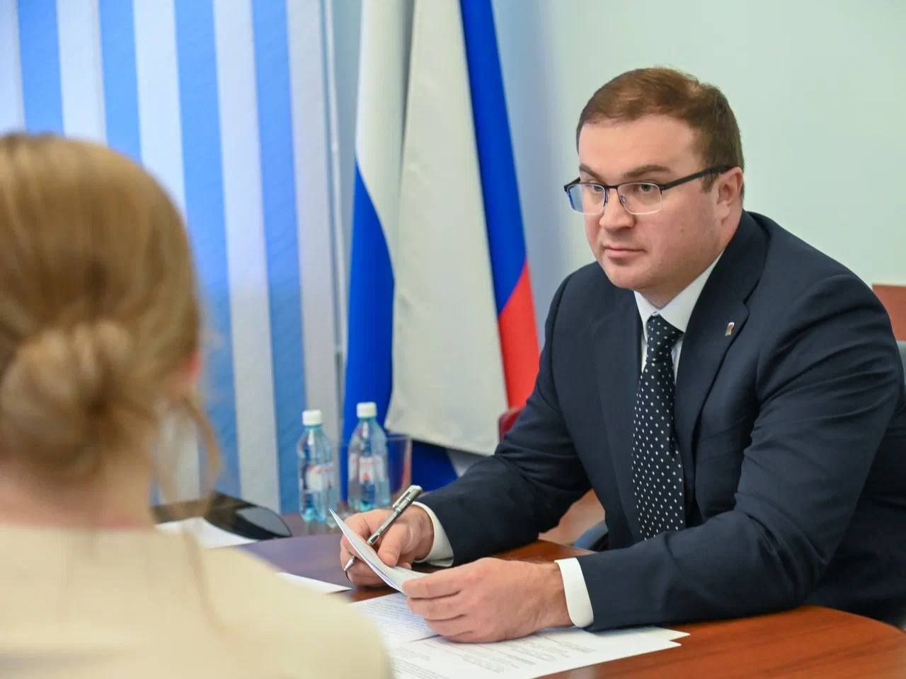 Губернатор Виталий Хоценко провел прием граждан по поручению Президента России